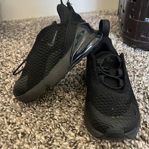 Nike black toddler shoes